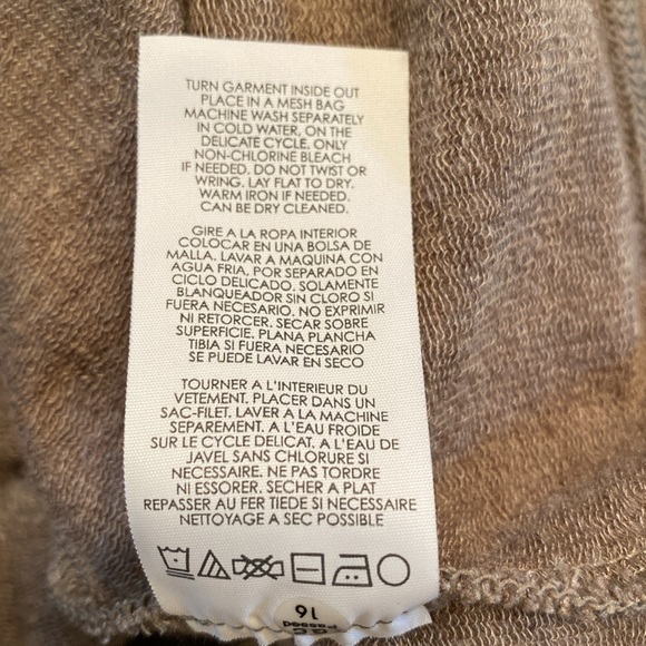 CAbi Weekend Topper Jacket Peplum - Picture 8 of 8